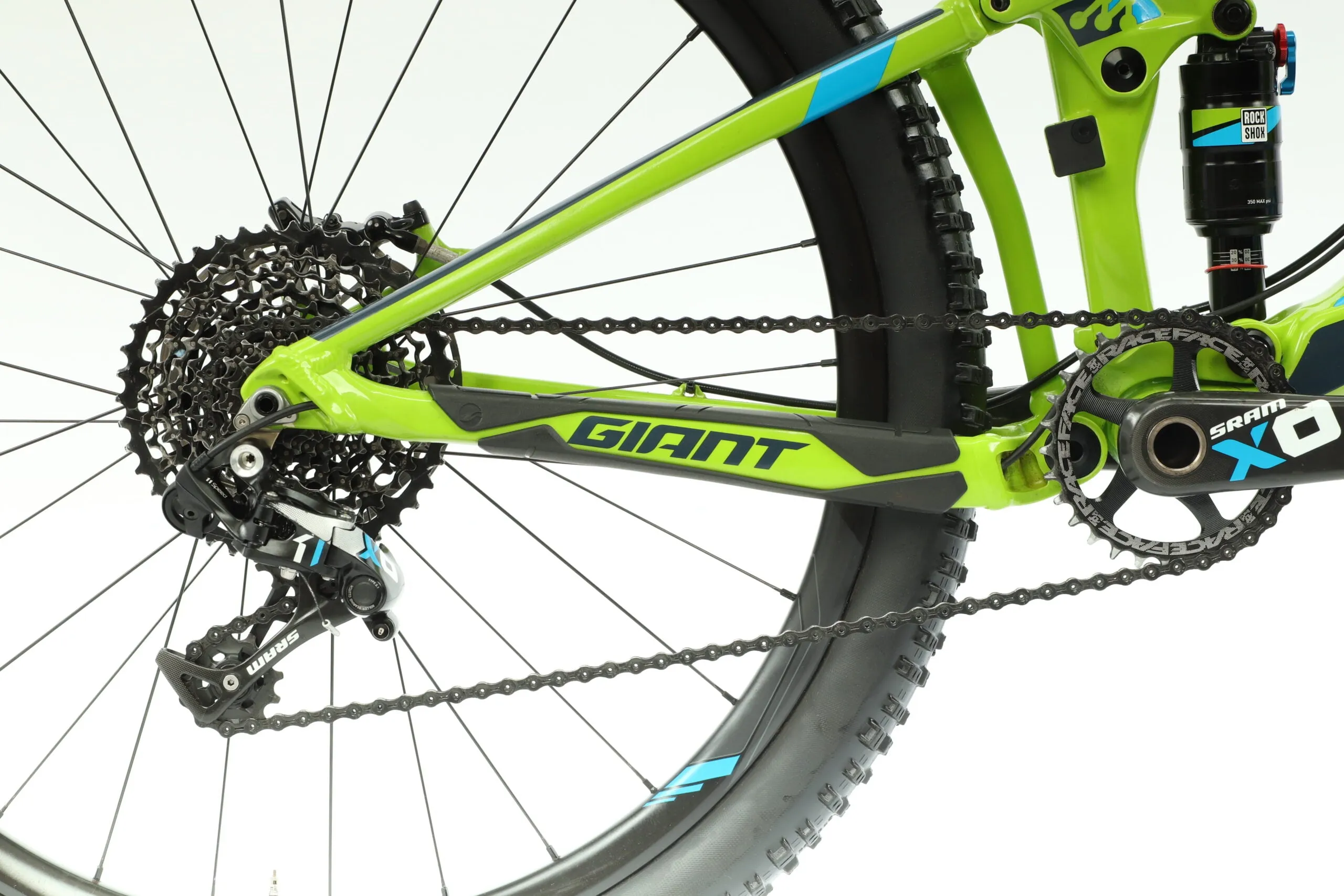 2016 Giant Anthem Advanced SX 27.5  Mountain Bike - Medium