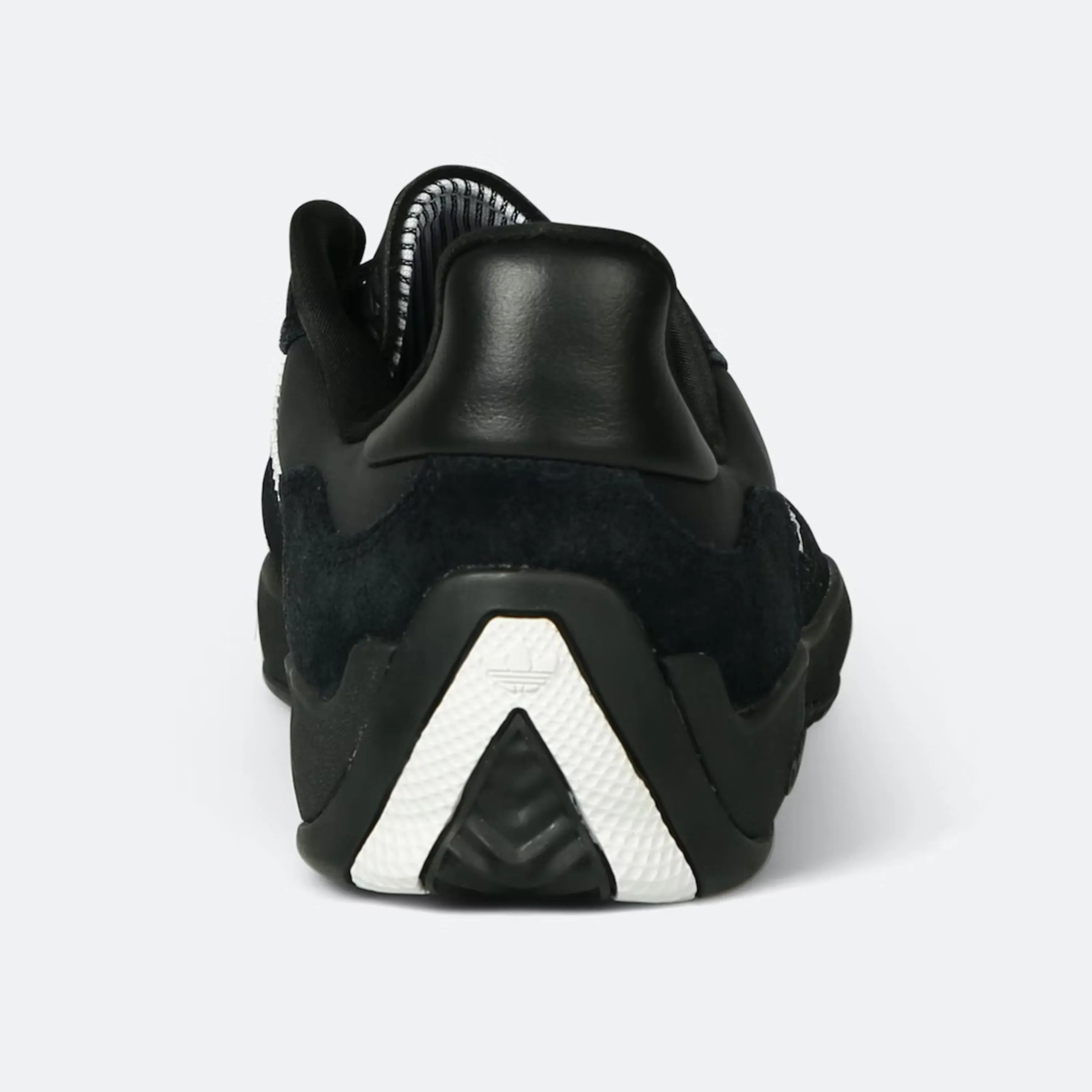 ADIDAS PUIG CORE BLACK / WHITE / GOLD