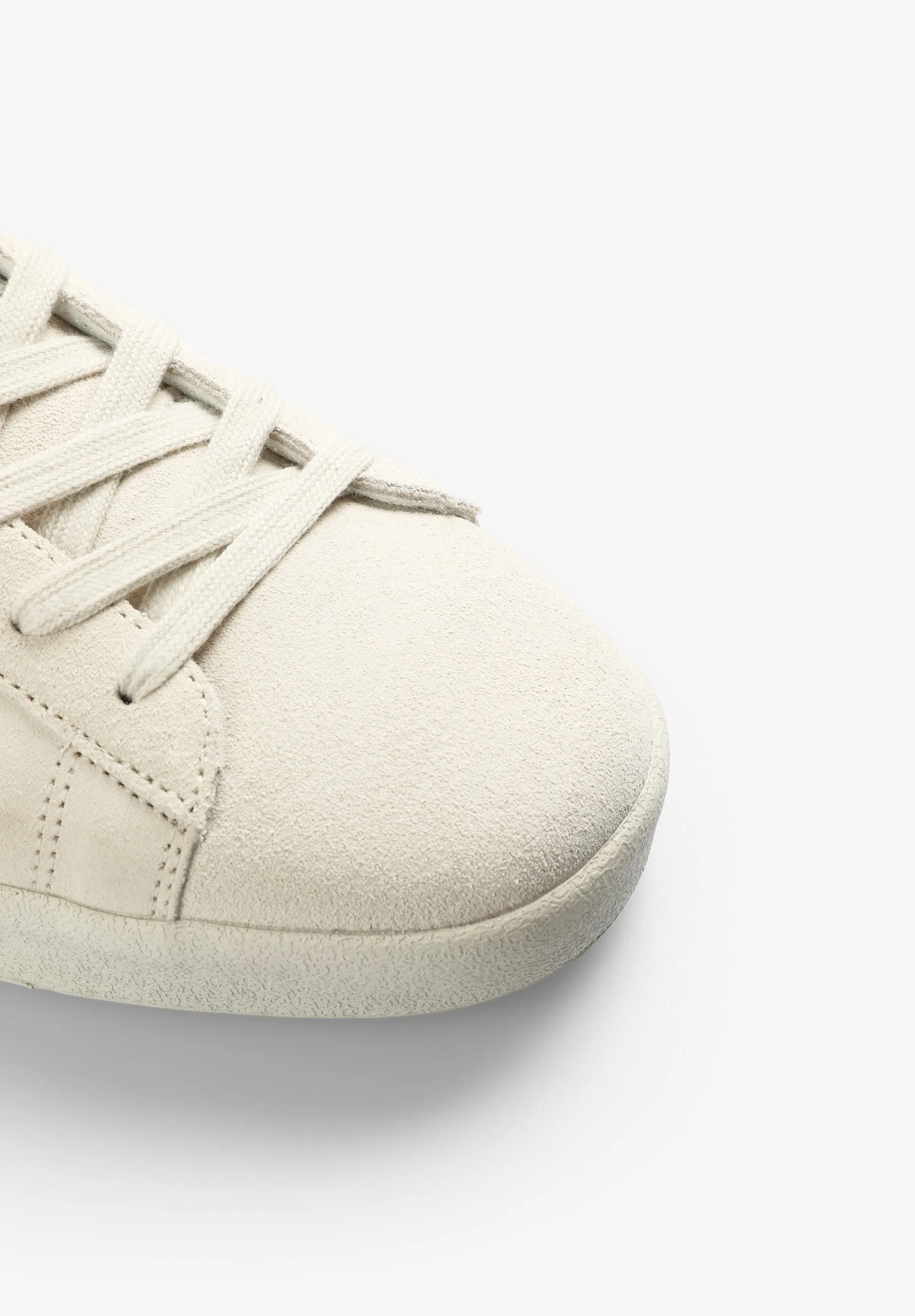 LOW-TOP SPLIT SUEDE SNEAKERS WITH SKULL