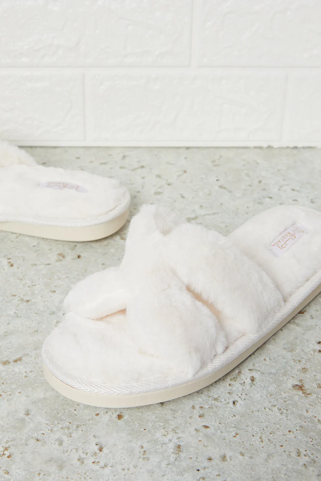 Women Ivory H Upper Slipper